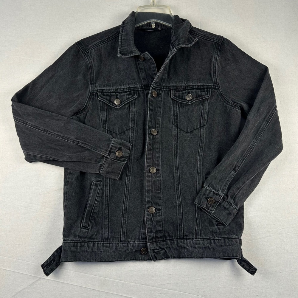 Peanuts Worldwide LLC Mens XS Black Denim Trucker Jacket 7PEA70830 Faded Wash